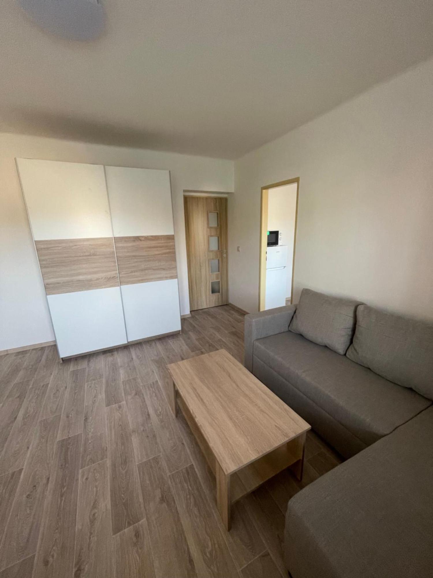 דצ'ין Apartmany Ferie מראה חיצוני תמונה