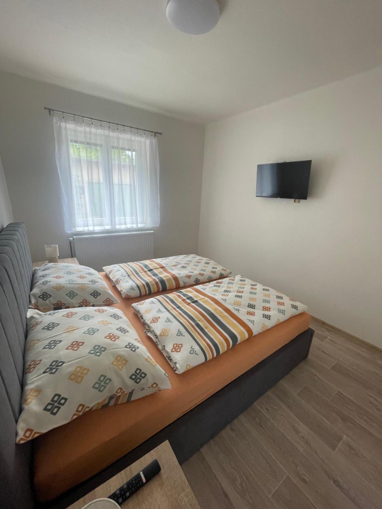 דצ'ין Apartmany Ferie מראה חיצוני תמונה
