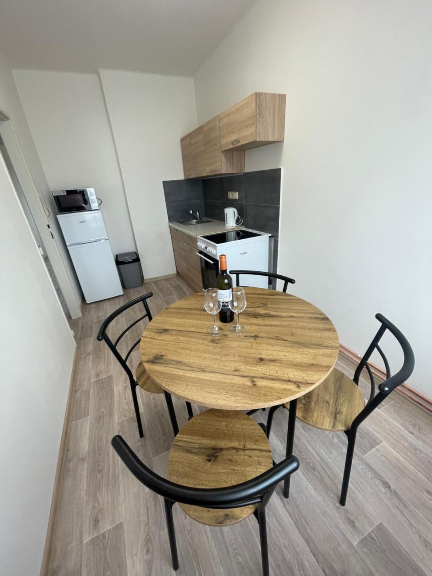דצ'ין Apartmany Ferie מראה חיצוני תמונה