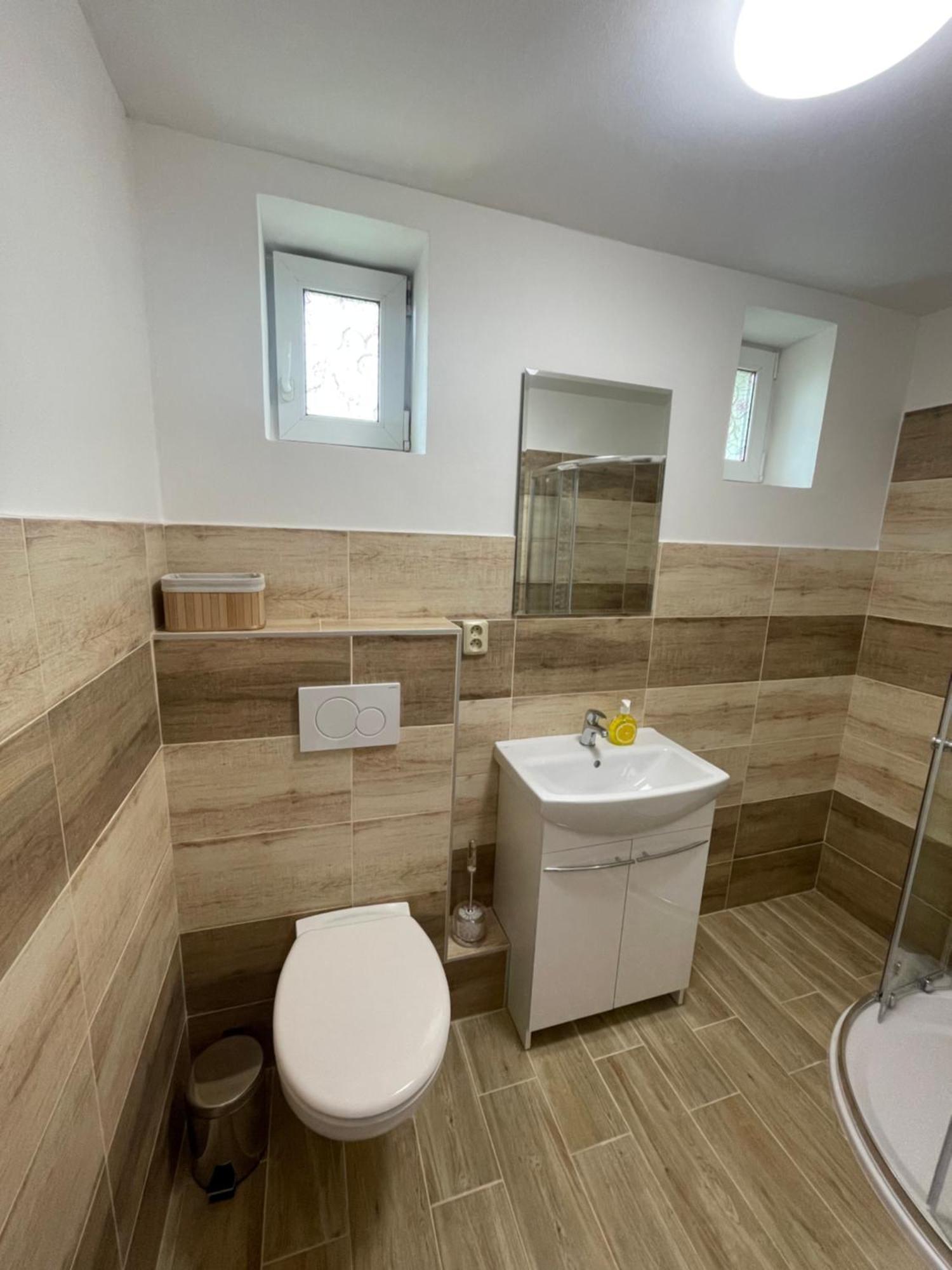 דצ'ין Apartmany Ferie מראה חיצוני תמונה
