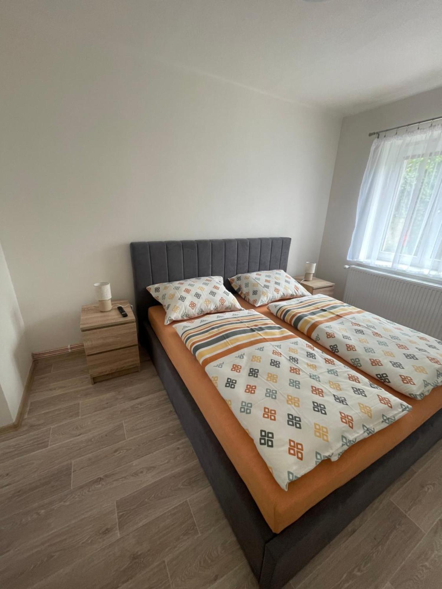 דצ'ין Apartmany Ferie מראה חיצוני תמונה