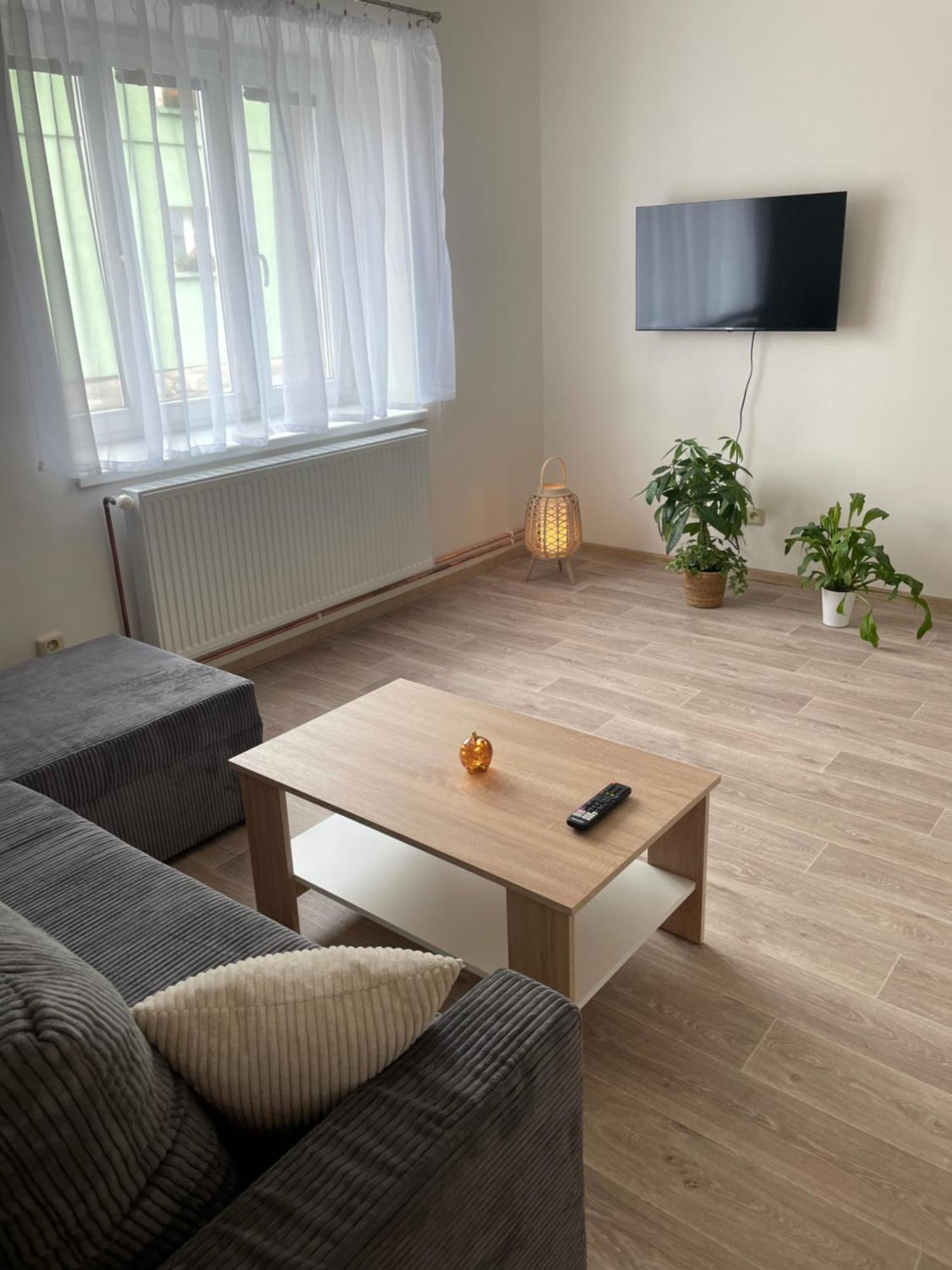 דצ'ין Apartmany Ferie מראה חיצוני תמונה